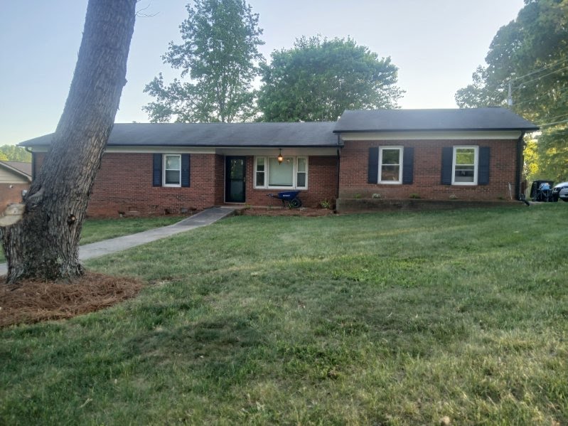521 Bost St